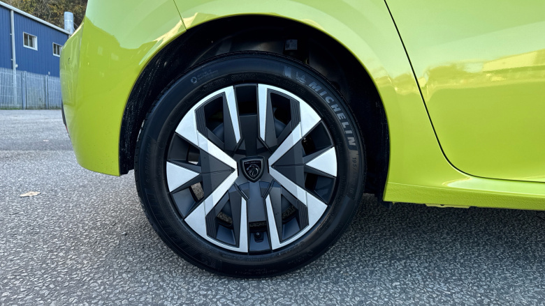 Peugeot 208 1.2 PureTech 100 Style 5dr Petrol Hatchback